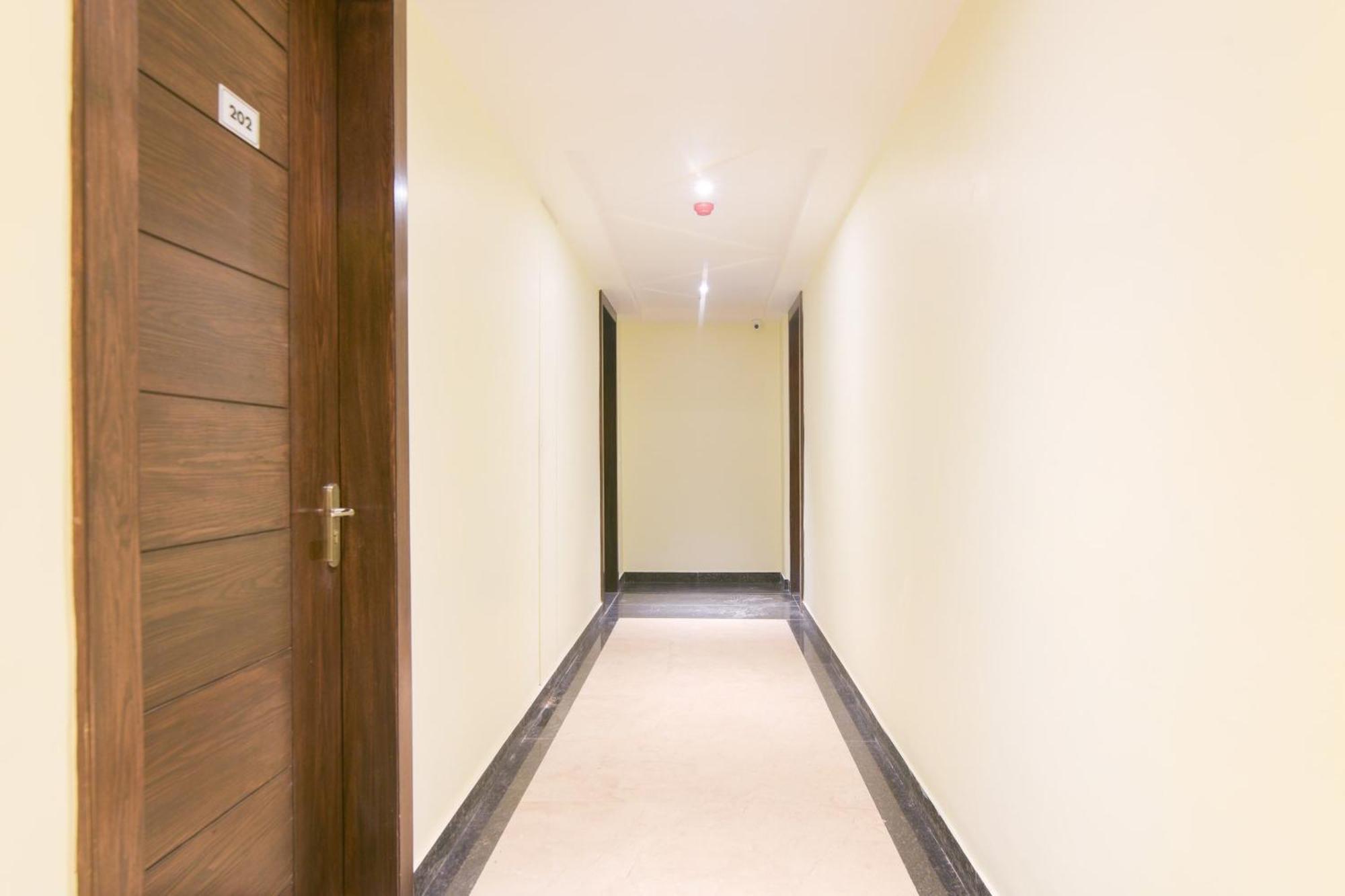 Hotel Super Collection O Starlight Kanpur Esterno foto
