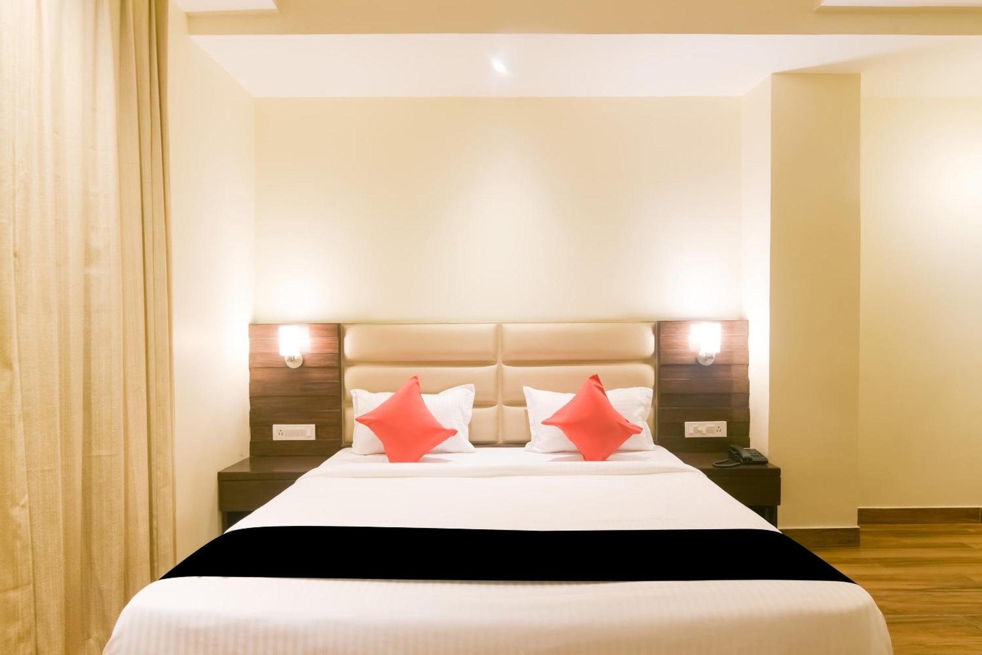 Hotel Super Collection O Starlight Kanpur Esterno foto