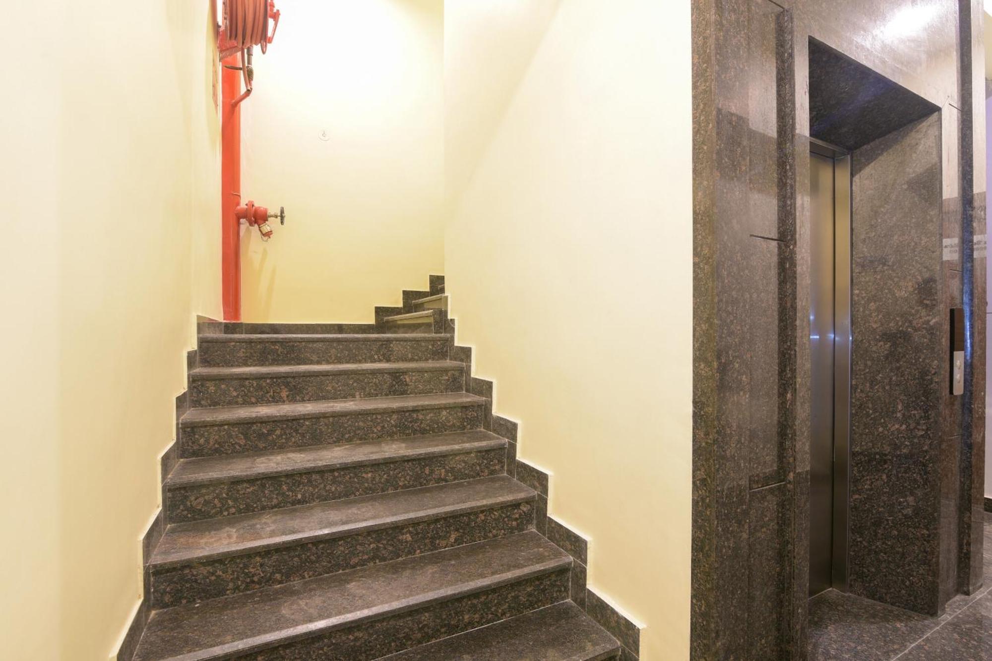 Hotel Super Collection O Starlight Kanpur Esterno foto